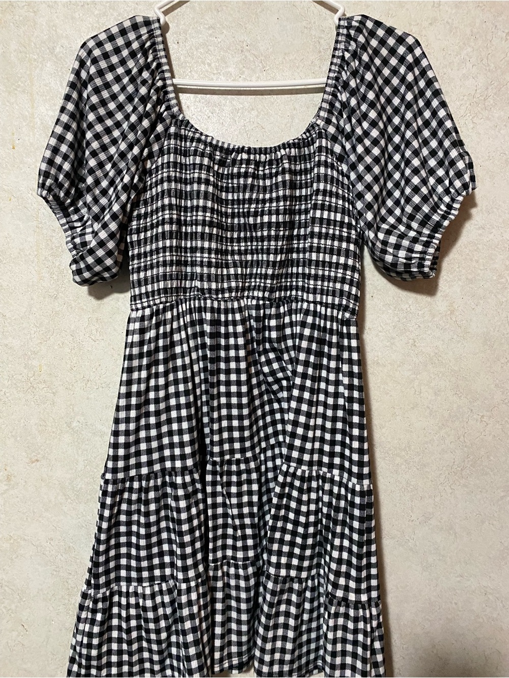 Emerald Black and White Gingham Puff-Sleeve Midi Dress - Picture 2 of 3